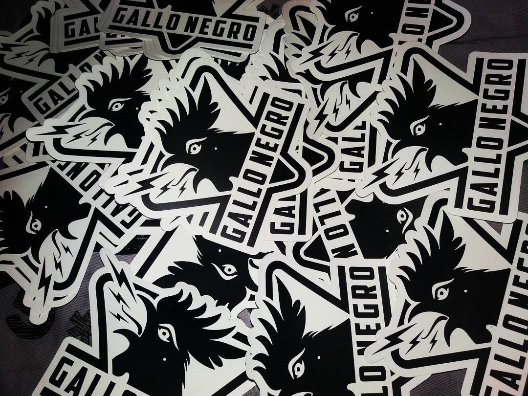 Home Estampas Gallo Negro